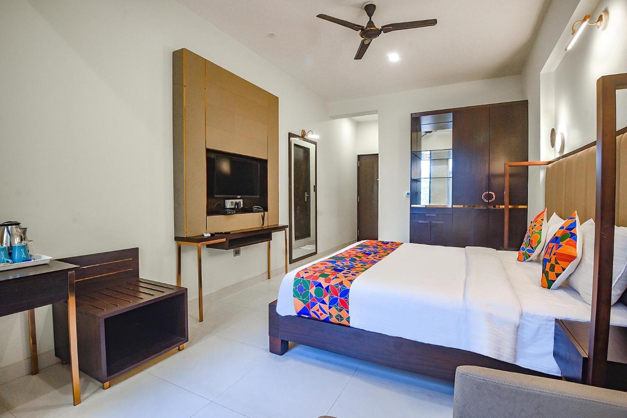 Fabhotel Prime Infantaria Comfort - 200M From Calangute Beach Bagian luar foto