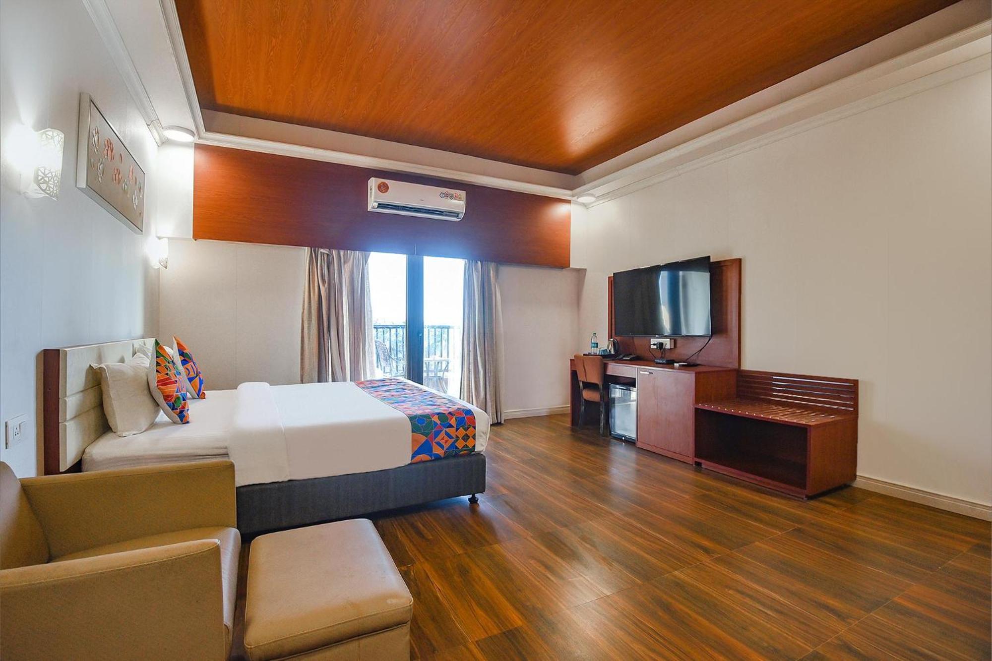 Fabhotel Prime Infantaria Comfort - 200M From Calangute Beach Bagian luar foto