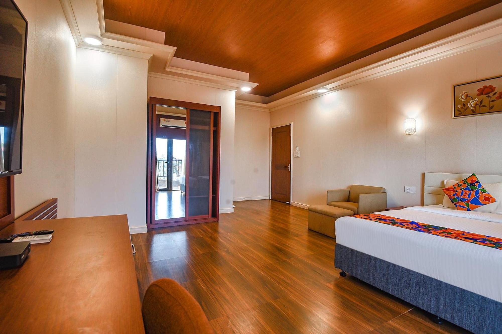 Fabhotel Prime Infantaria Comfort - 200M From Calangute Beach Bagian luar foto