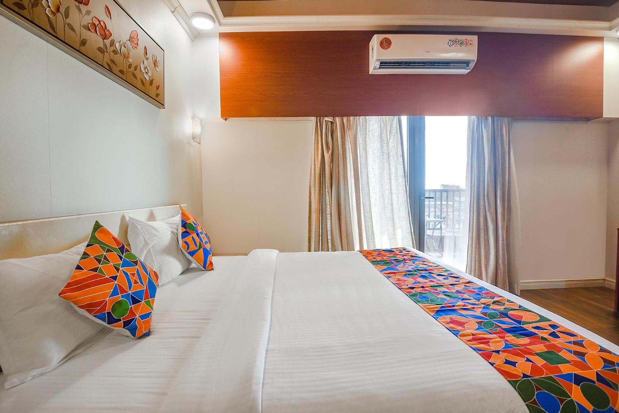Fabhotel Prime Infantaria Comfort - 200M From Calangute Beach Bagian luar foto